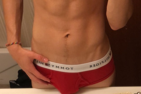View alex (walkingtwink) OnlyFans 114 Photos and 64 Videos gallery 

 picture 2