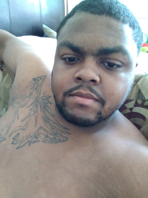 waltervi6 OnlyFans Leak 

 picture 2