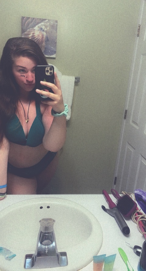 Get Free access to waterlilly420 (Ladylilly) Leaked OnlyFans 

 picture 2