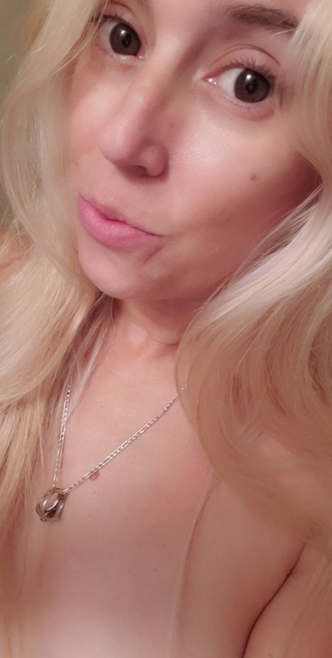 weedqueen0420 OnlyFans Leak 

 picture 2