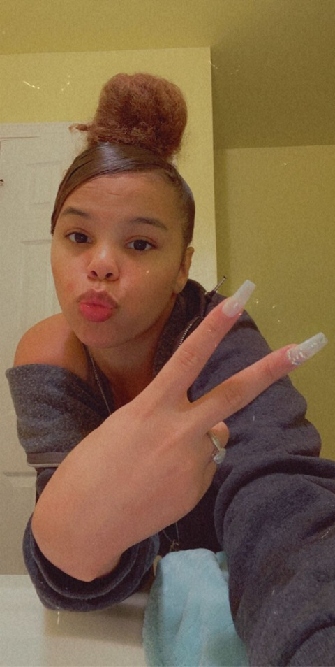 weluvmay_ OnlyFans Leaked 

 picture 2