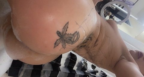 whippedbabe (WhippedBabe) free OnlyFans Leaked Pictures & Videos 

 picture 2