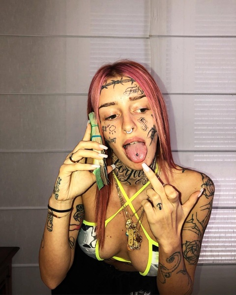 whitesharkk OnlyFans Leaked Photos and Videos 

 picture 2