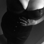 Onlyfans leaks wholelottacurves 

 picture 1