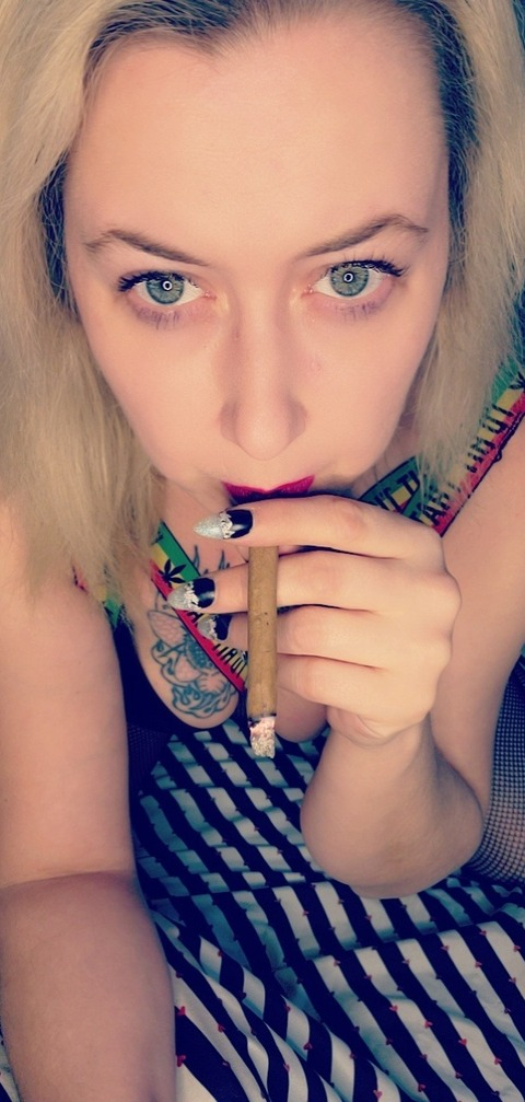 View whydontyoudoright OnlyFans videos and photos for free 

 picture 2