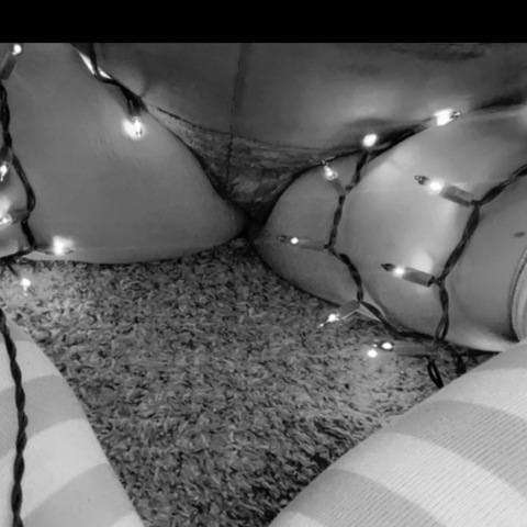 wickedaroma (WickedAroma) OnlyFans Leaks 

 picture 2