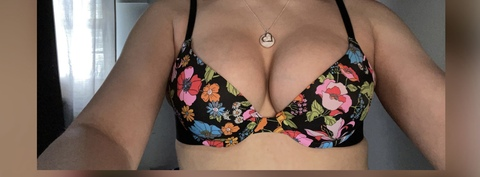 wildmisty (Misty) OnlyFans content 

 picture 2