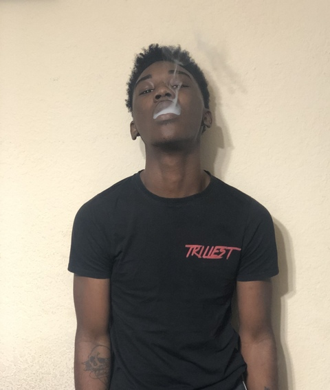 View WildXhild🕴🏾 (wildxhild) OnlyFans 3 Photos and 52 Videos leaked 

 picture 2