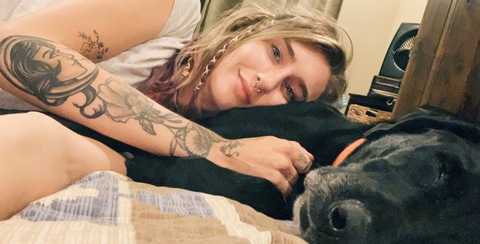 View willowdarlin (Willow Darling) OnlyFans 18 Photos and 0 Videos leaks 

 picture 2