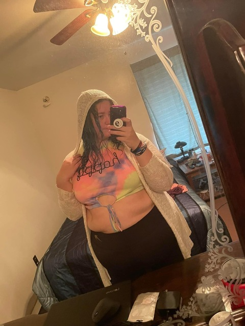 View wynter_lovey OnlyFans content for free 

 picture 2