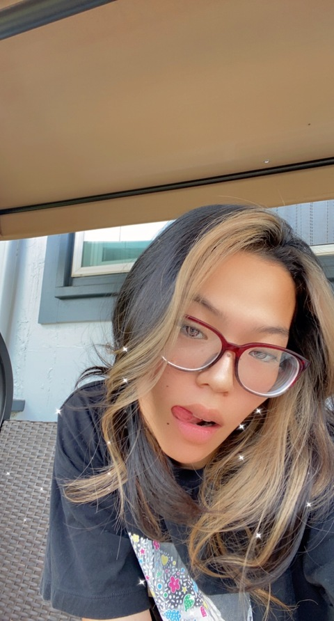 xaviekata OnlyFans Leaked 

 picture 2
