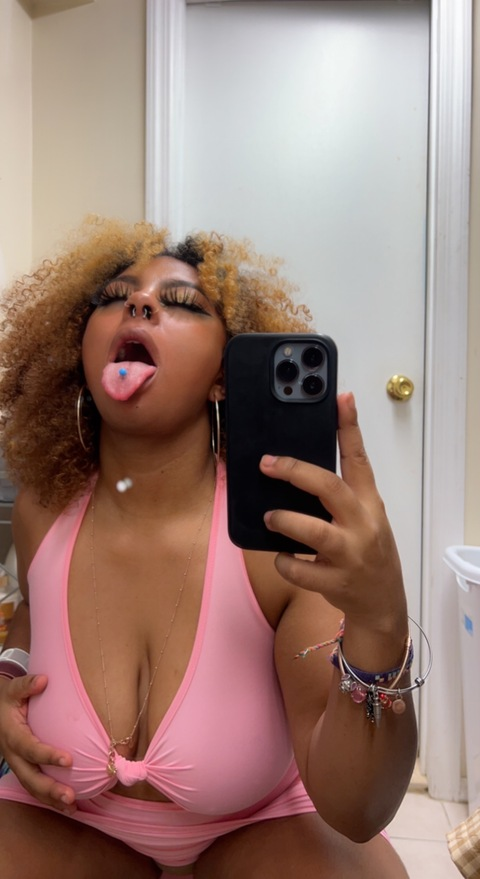 @xcaramelblondiex leaked Onlyfans content for free 

 picture 2
