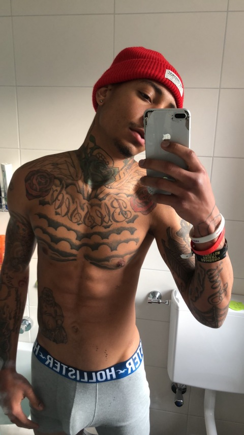 xclusivetwox OnlyFans Leaked 

 picture 2