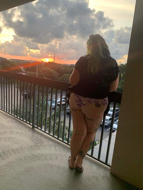 Get Free access to @xdownwiththethicknessx (Xdownwiththethicknessx) Leaks OnlyFans 

 picture 2