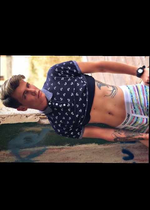xhrislust OnlyFans Leaked (28 Photos and 24 Videos) 

 picture 2