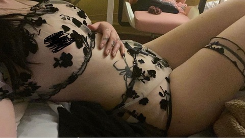 xirosee (rose 🌸) free OnlyFans Leaks 

 picture 2