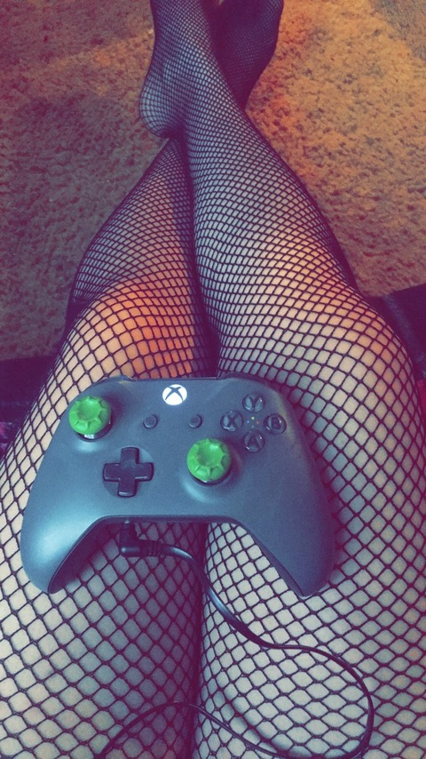 View xlegirllx OnlyFans content for free 

 picture 2