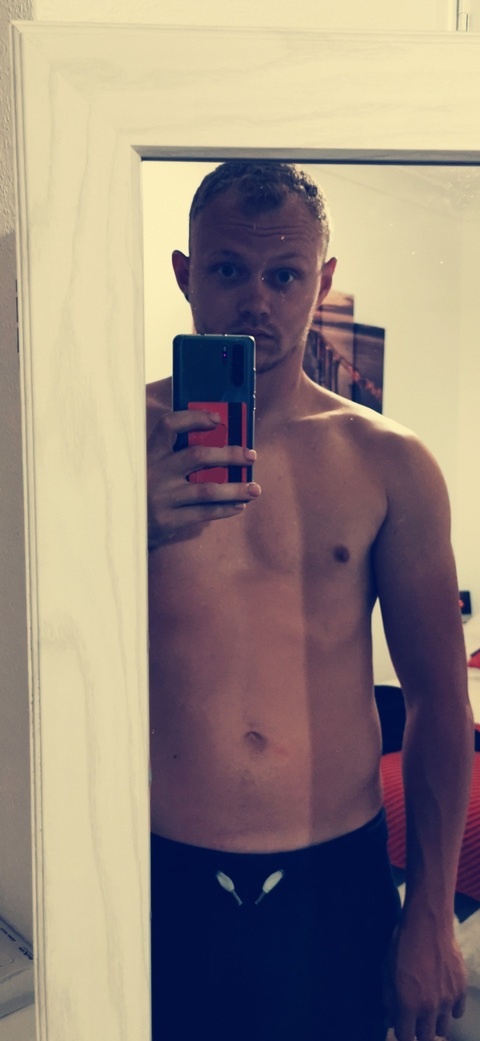 xlukenaughty OnlyFans Leaked (69 Photos and 38 Videos) 

 picture 2