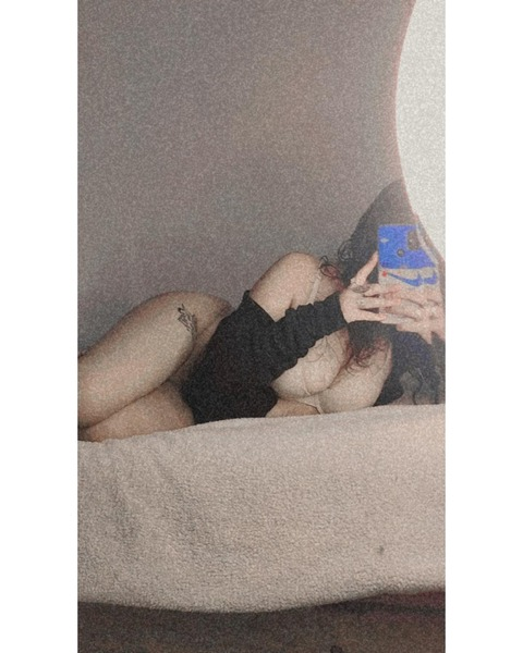 xnxbluzz OnlyFans Leak 

 picture 2