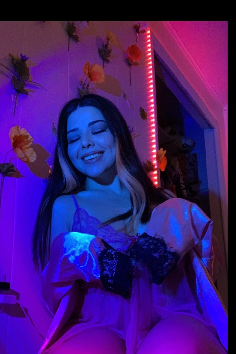 View Allie Pixies 🪷 (xo_bambi_angel_xo) OnlyFans 106 Photos and 17 Videos leaked 

 picture 2