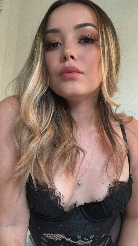 View xo_dreahh OnlyFans content for free 

 picture 2