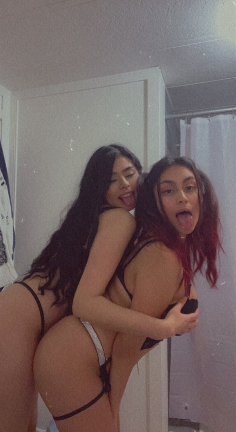 xoleslii OnlyFans Leaked (0 Photos and 0 Videos) 

 picture 2