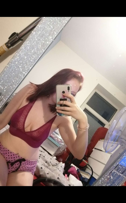 Download xosophieox OnlyFans content free 

 picture 2