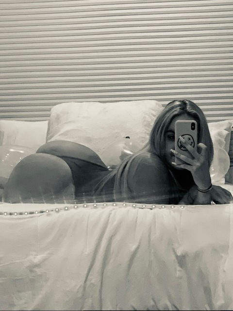 xoxoalexisaa OnlyFans Leaked Photos and Videos 

 picture 2