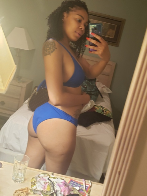 Get Free access to xoxoshaexoxo Leak OnlyFans 

 picture 2