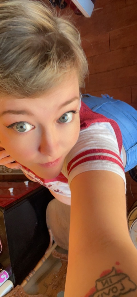 xxdirtyprettyy (XxDirtyPrettyy) OnlyFans Leaks 

 picture 2