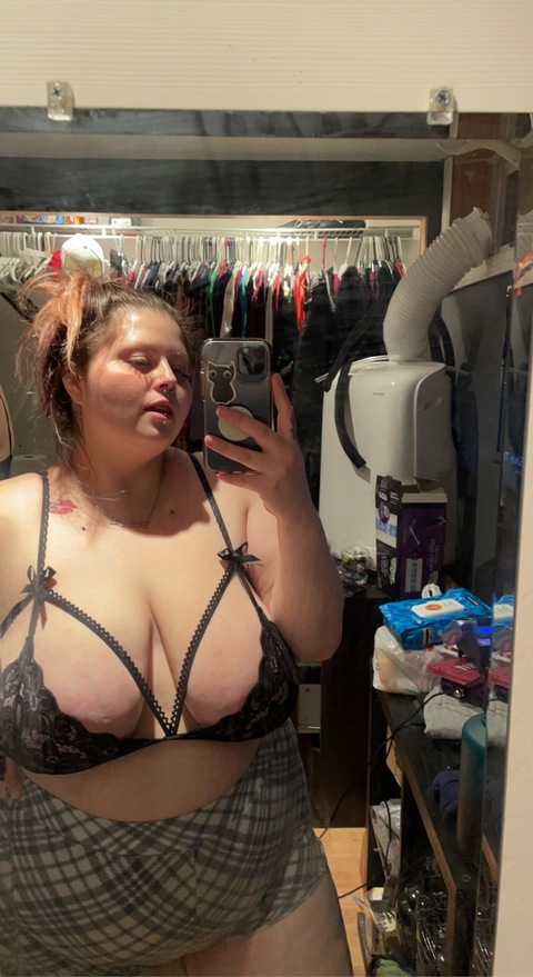 xxgxth.queenxx (Gxth.Queen) OnlyFans Leaked Content 

 picture 2