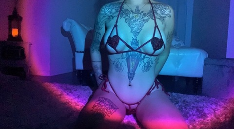 xxizzyinkedxx OnlyFans Leaks 

 picture 2