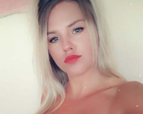 Onlyfans free content xxlisaxlouxx 

 picture 2