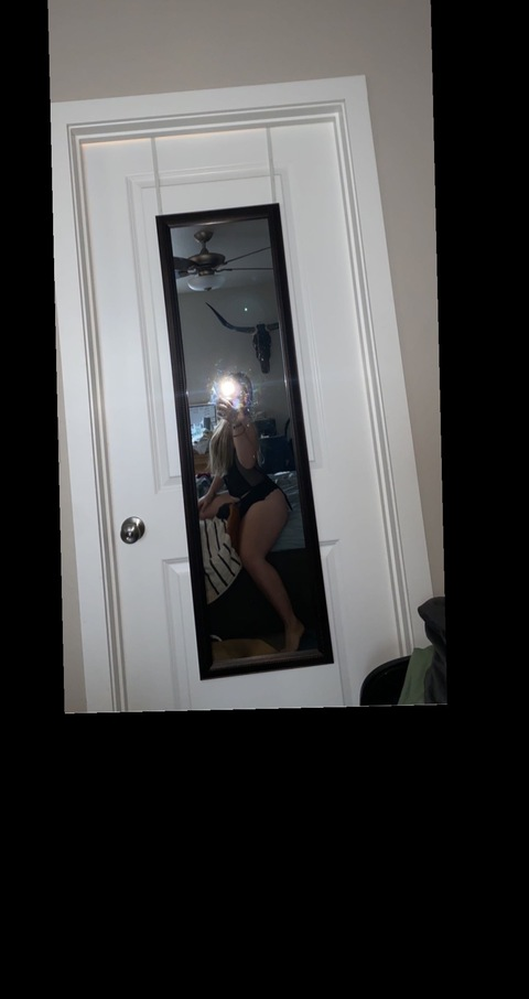 View xxvaquera OnlyFans content for free 

 picture 2