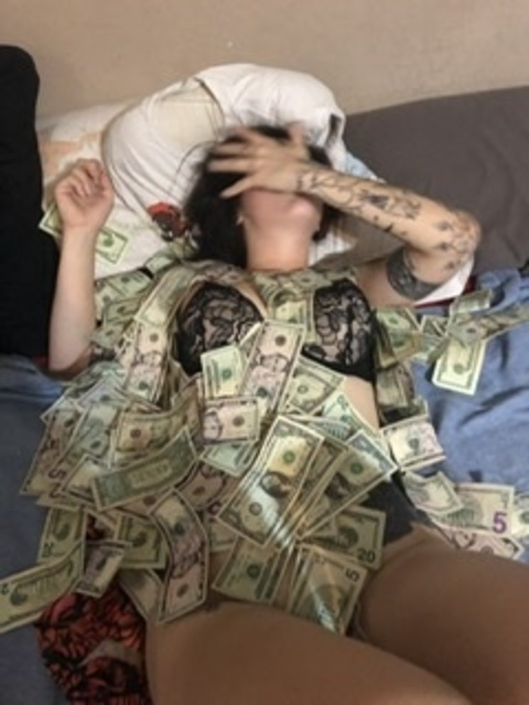 View xxxilovejordan (jordan king) OnlyFans 11 Photos and 25 Videos gallery 

 picture 2