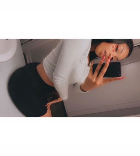 Get Free access to xxxkash (xxxkash) Leaks OnlyFans 

 picture 2