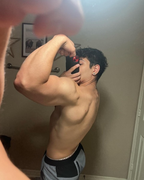 Download xzeqio5 OnlyFans videos and photos for free 

 picture 2