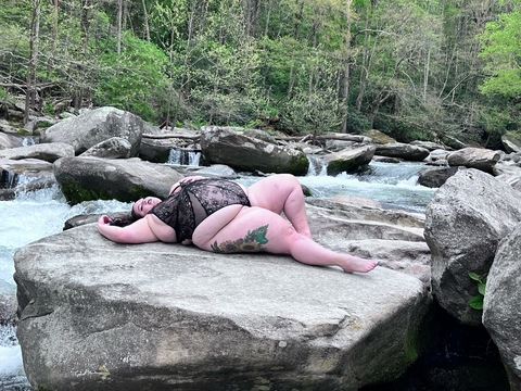 yanamissyana OnlyFans Leaked 

 picture 2