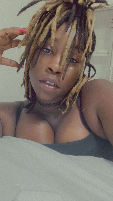 yazzy_doll (DarkBeauty_Yazz) OnlyFans Leaked Content 

 picture 2