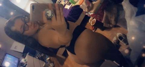 View K💜 (yellowbonek) OnlyFans 6 Photos and 6 Videos leaked 

 picture 2