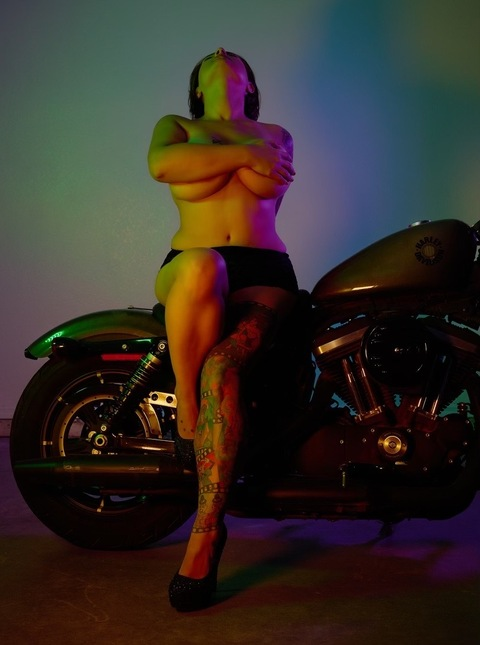 Free access to @yesnirvana (Yes, Nirvana) Leaked OnlyFans 

 picture 2