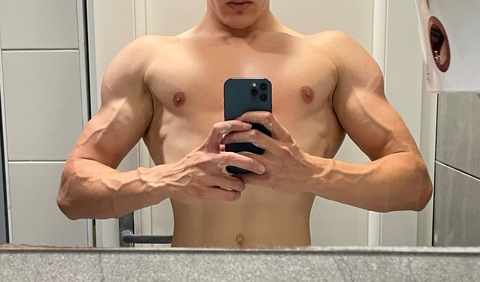 @yngathlete leaks Onlyfans videos for free 

 picture 2
