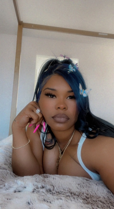 youloveariellevip (Arielle) OnlyFans Leaked Pictures and Videos 

 picture 2