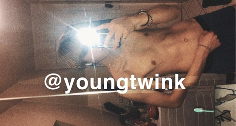Onlyfans leaks youngtwink69 

 picture 2