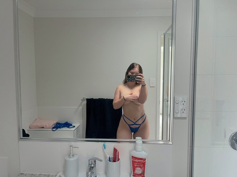 Get Free access to your-favourite Leaked OnlyFans 

 picture 2