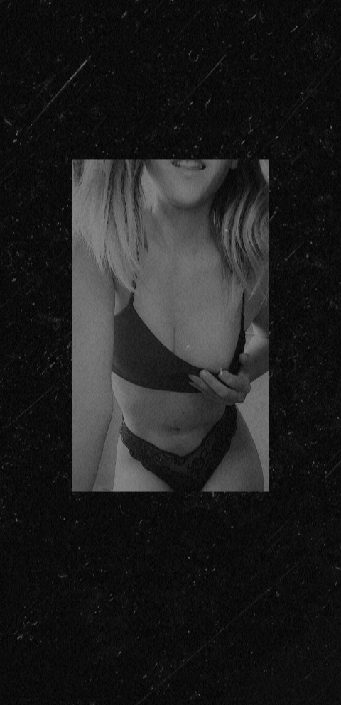 Onlyfans leak your_mouse23 

 picture 2