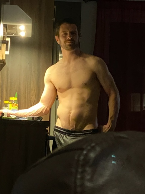 View youraverageguy1 OnlyFans videos and photos for free 

 picture 2