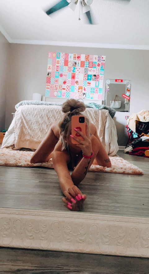 yourblondebabeeee (c) OnlyFans Leaks 

 picture 2