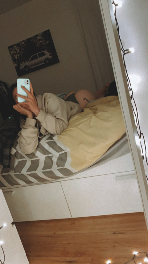 Onlyfans leaks yourcarelessgirl 

 picture 2
