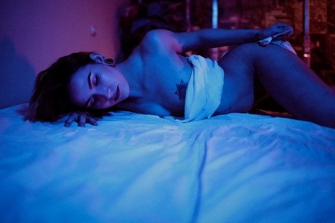 yourdeadbutterfly OnlyFans Leak (704 Photos and 64 Videos) 

 picture 2